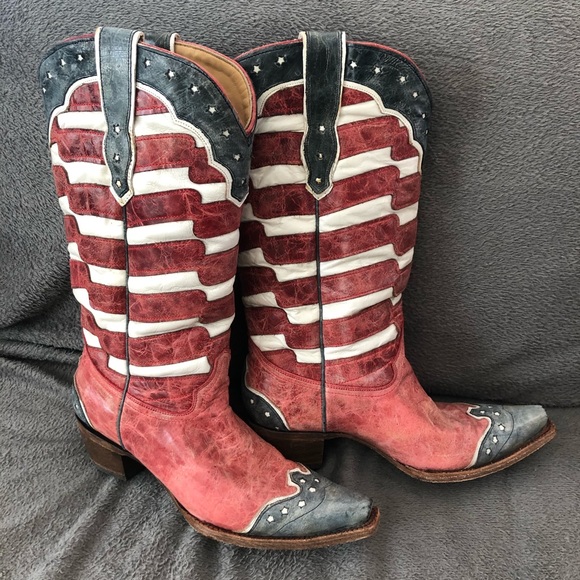 corral flag boots